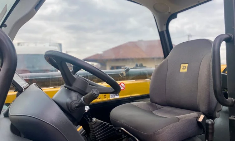 Телескопічний навантажувач JCB 535-95 2016 року - фото № 11