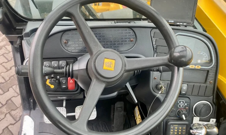 Телескопічний навантажувач JCB 535-95 2016 року - фото № 12