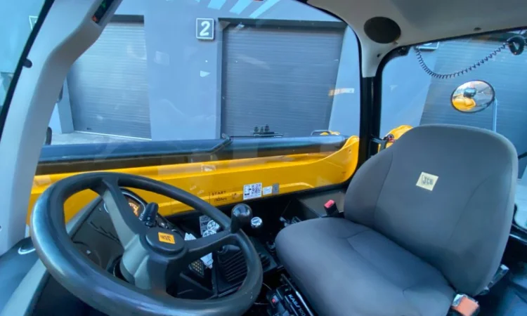 Телескопічний навантажувач JCB 533-105 - 2019 рік - фото № 8