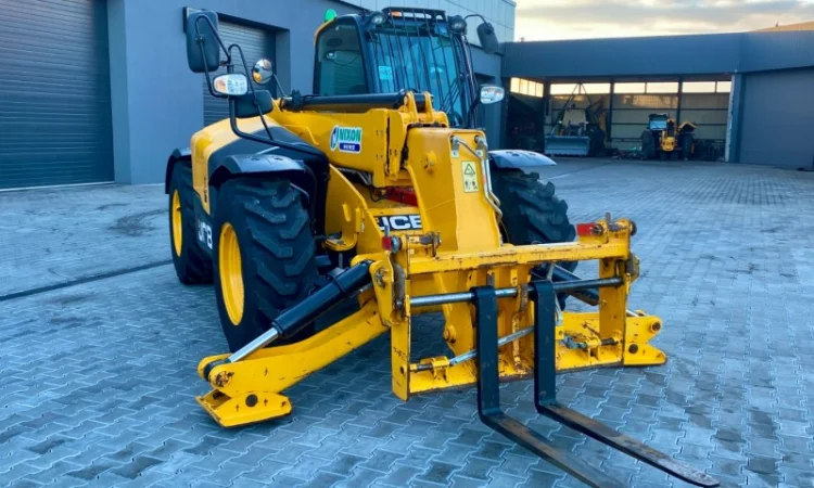 Телескопічний навантажувач JCB 533-105 - 2019 рік - фото № 17