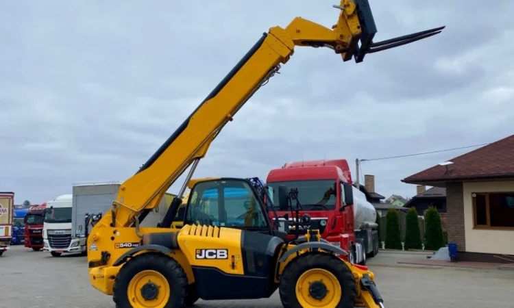 Телескопічний навантажувач JCB 540-140 - 2017 рік - фото № 15