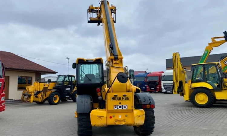 Телескопічний навантажувач JCB 540-140 - 2017 рік - фото № 13