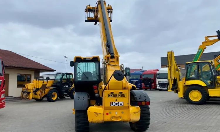 Телескопічний навантажувач JCB 540-140 - 2017 рік - фото № 13