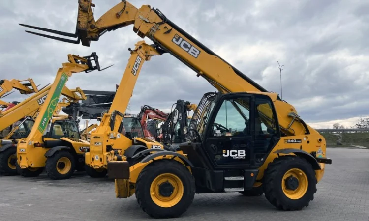 Телескопічний навантажувач JCB 540-140 - 2017 рік - фото № 11