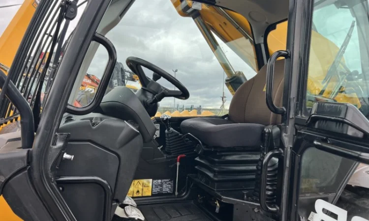 Телескопічний навантажувач JCB 540-140 - 2017 рік - фото № 6