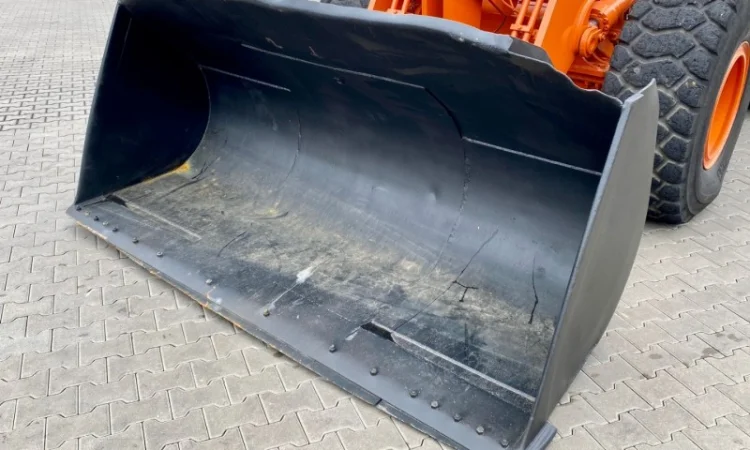 Фронтальний навантажувач Doosan DL 250-3 - 2014 року - фото № 10