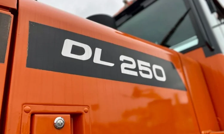 Фронтальний навантажувач Doosan DL 250-3 - 2014 року - фото № 8