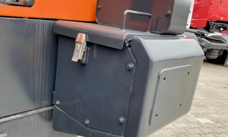 Фронтальний навантажувач Doosan DL 250-3 - 2014 року - фото № 7