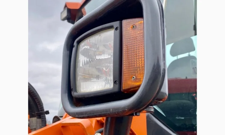 Фронтальний навантажувач Doosan DL 250-3 - 2014 року - фото № 6