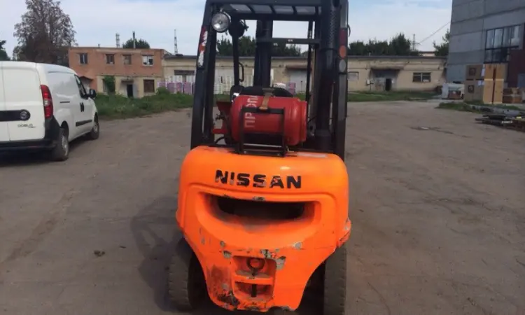 Вилочный погрузчик Nissan UD 02A20PQ - фото № 2