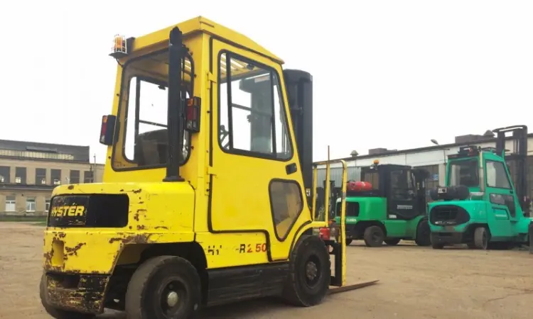 Вилочный погрузчик дизельный HYSTER H2.50XM всего 3250 моточасов - фото № 2