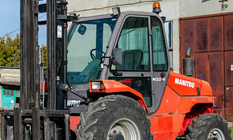 Вилочный дизельный погрузчик manitou m30-4 3-e2 - фото № 1