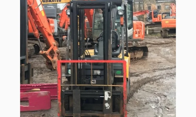 Вилочный погрузчик TCM - фото № 2