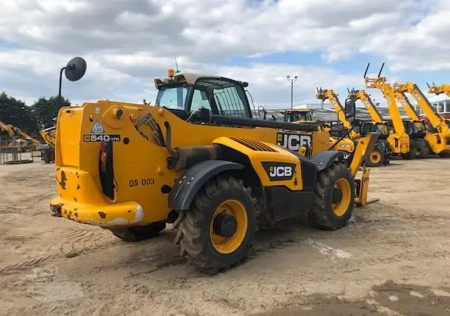Купить телескопический погрузчик JCB 540-170 бу - фото № 5