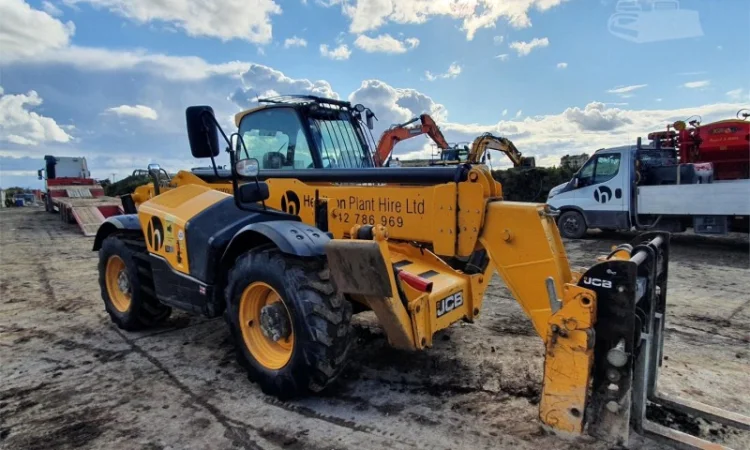 Телескопический погрузчик JCB 540-140 HIVIZ - фото № 1
