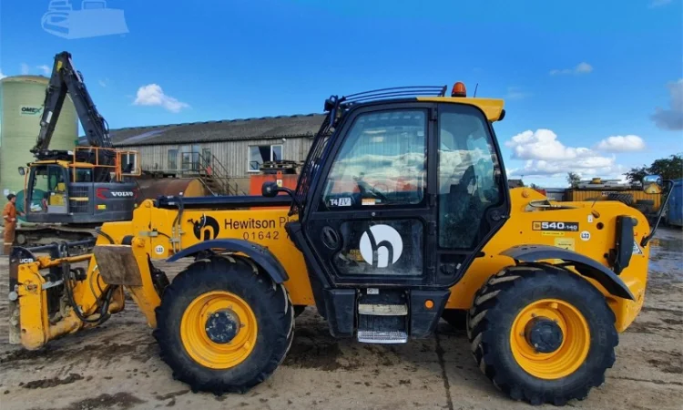 Телескопический погрузчик JCB 540-140 HIVIZ - фото № 12