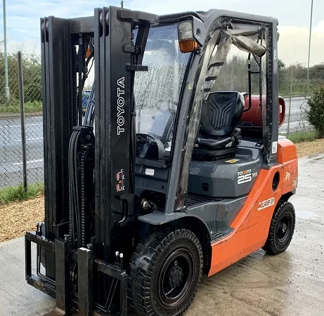 Газовый погрузчик Toyota 02-8 FGF 25 - фото № 4