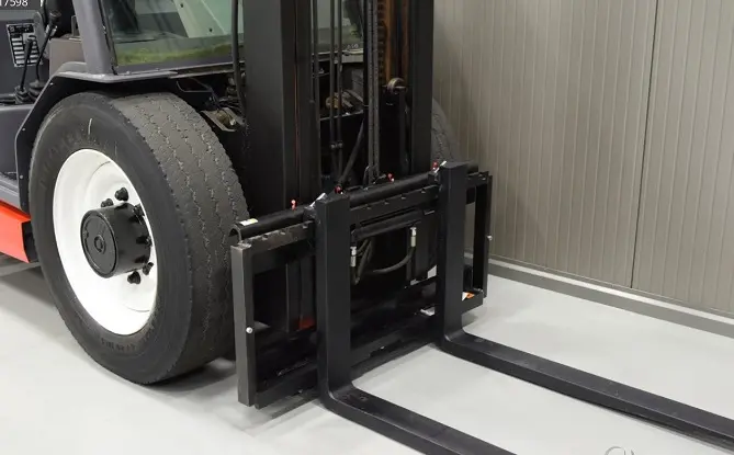 Погрузчик вилочный повышенной проходимости Manitou MSI 30 - фото № 5