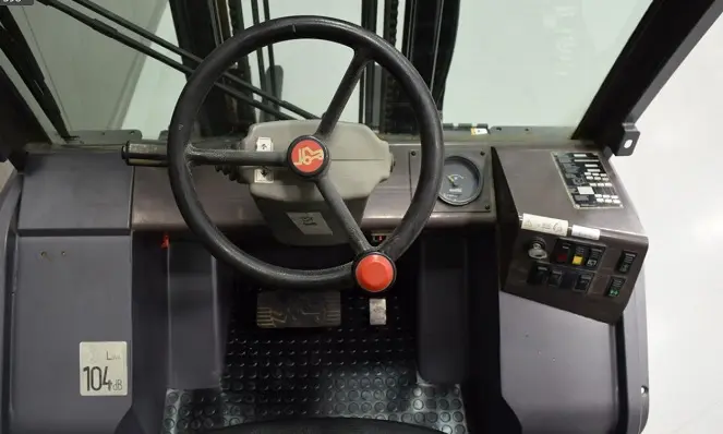 Погрузчик вилочный повышенной проходимости Manitou MSI 30 - фото № 6