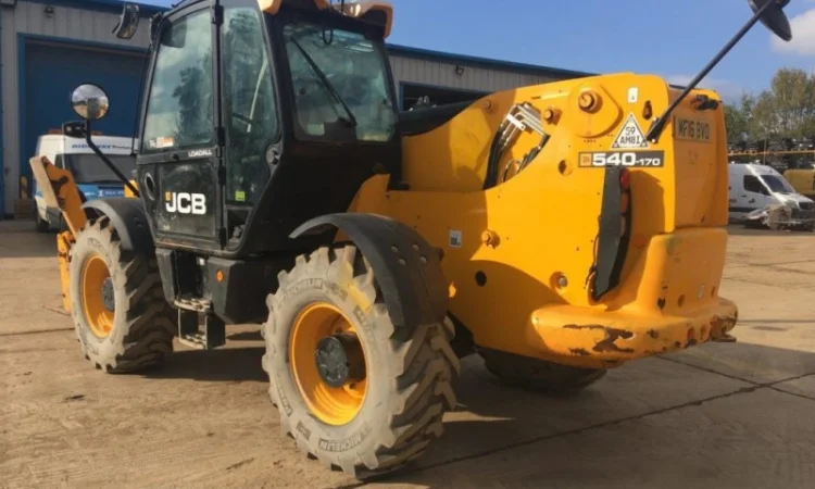 Телескопический погрузчик JCB 540-170. Телескопический погрузчик б/у - фото № 2