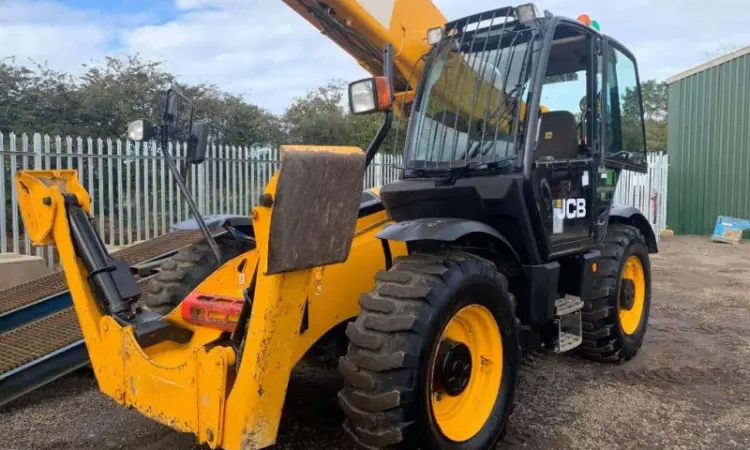 Телескопический погрузчик JCB 540-170. Первый владелец - фото № 1