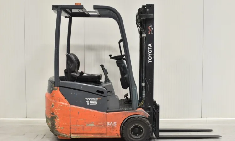 Вилочный погрузчик Toyota 7FBEST15 - фото № 2