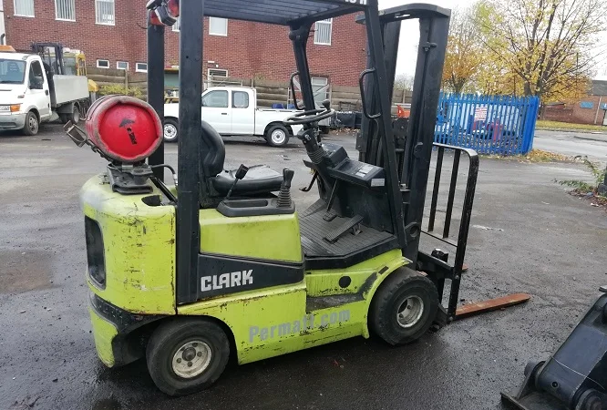 Газовый погрузчик Clark CGP1.8 - фото № 1