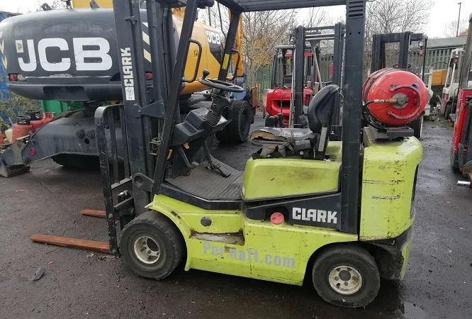 Газовый погрузчик Clark CGP1.8 - фото № 3