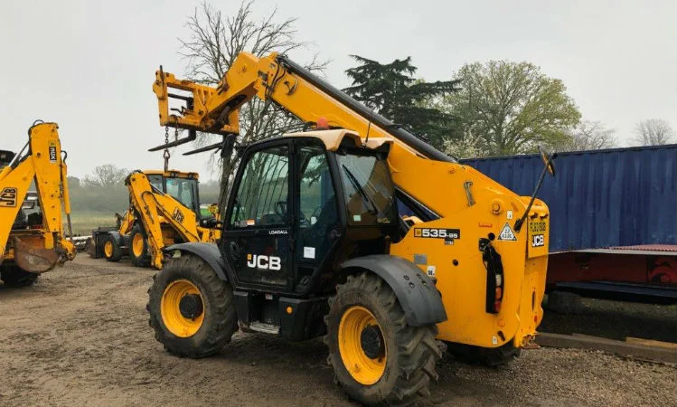 Телескопический погрузчик JCB 535-95. Строительная техника б/у - фото № 3