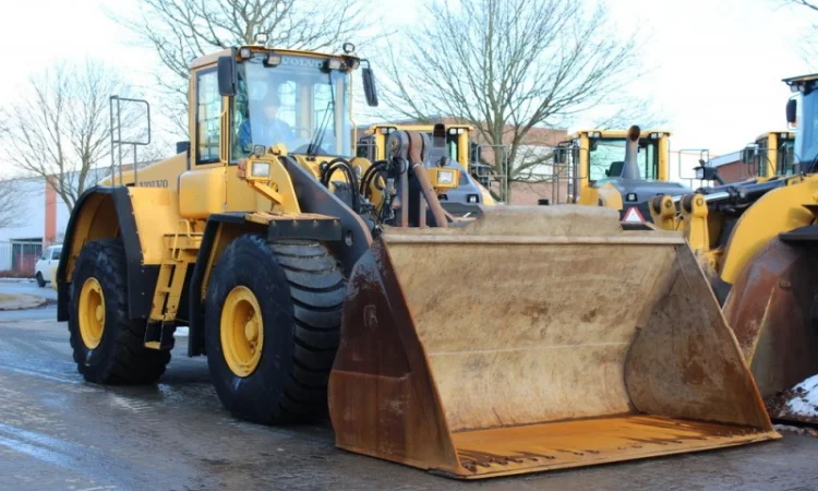 Фронтальный погрузчик Volvo L180E. Киев - фото № 4