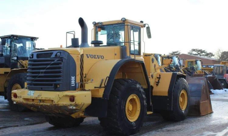 Фронтальный погрузчик Volvo L180E. Киев - фото № 6