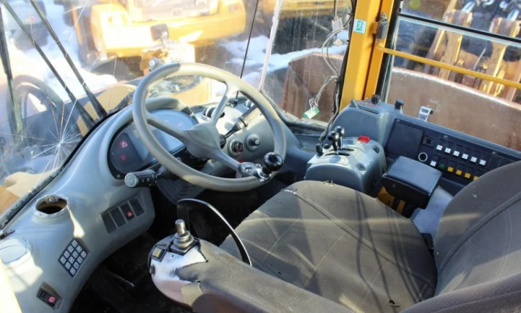 Фронтальный погрузчик Volvo L180E. Киев - фото № 9