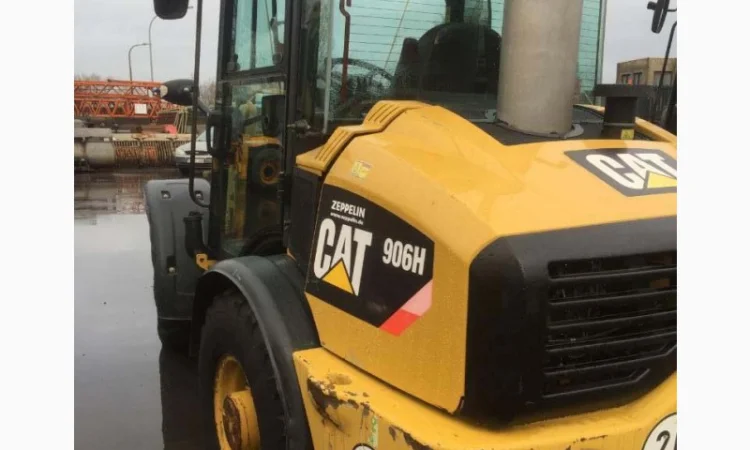Погрузчик Caterpillar 906 H - фото № 3