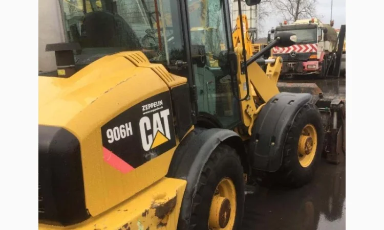Погрузчик Caterpillar 906 H - фото № 7