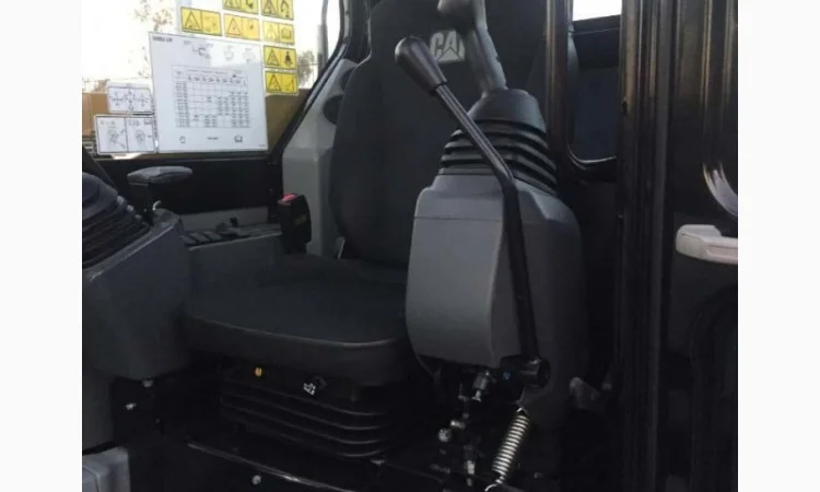 Погрузчик Caterpillar 906 H - фото № 9