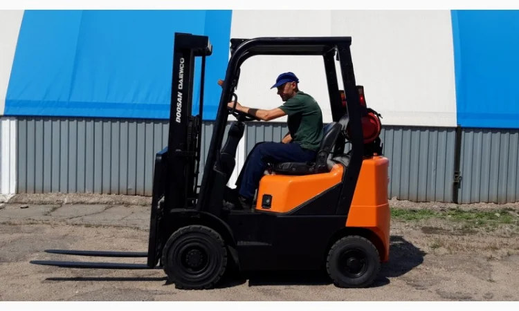 Продам автопогрузчик б/у Daewoo G15S-2, вилочный погрузчик бу - фото № 1