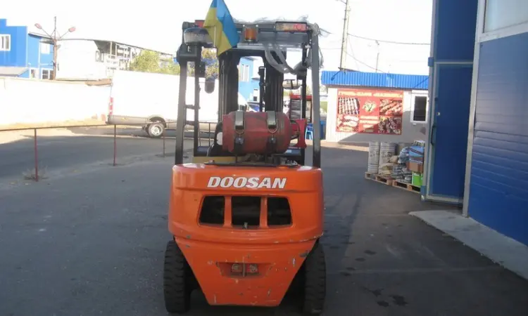 Аренда газовый погрузчик б/у Doosan G20G - фото № 3