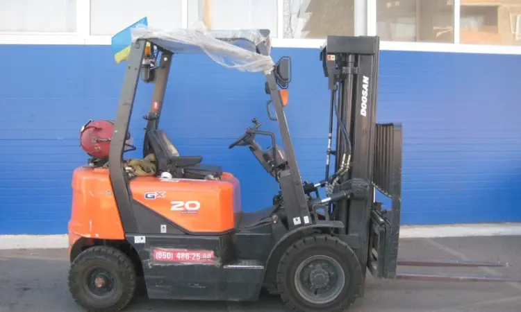 Аренда газовый погрузчик б/у Doosan G20G - фото № 4