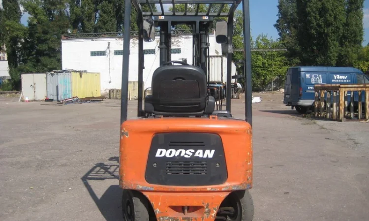 Аренда электропогрузчик б/у Doosan B15S-5 - фото № 2