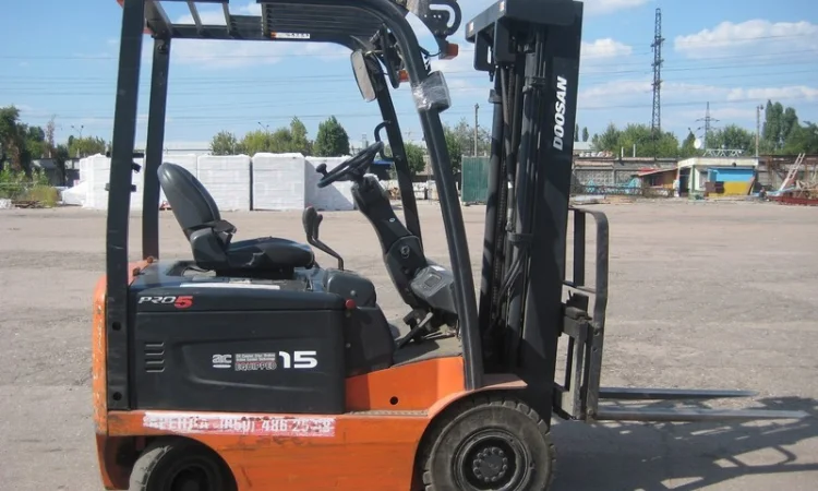 Аренда электропогрузчик б/у Doosan B15S-5 - фото № 3