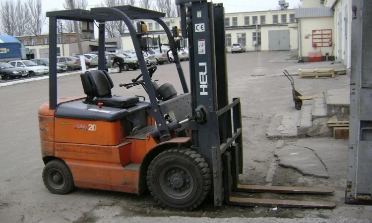 Аренда автопогрузчика в Днепропетровске - фото № 4