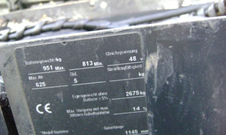 Аренда электрический вилочный погрузчик б/у Crown SC4240-1.6 - фото № 9