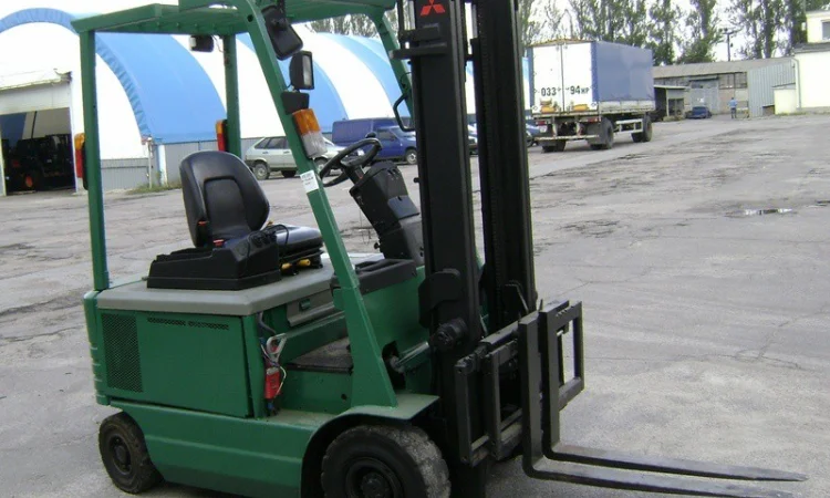 Продам электропогрузчик б/у MITSUBISHI FBP16 с новым аккумулятором - фото № 4