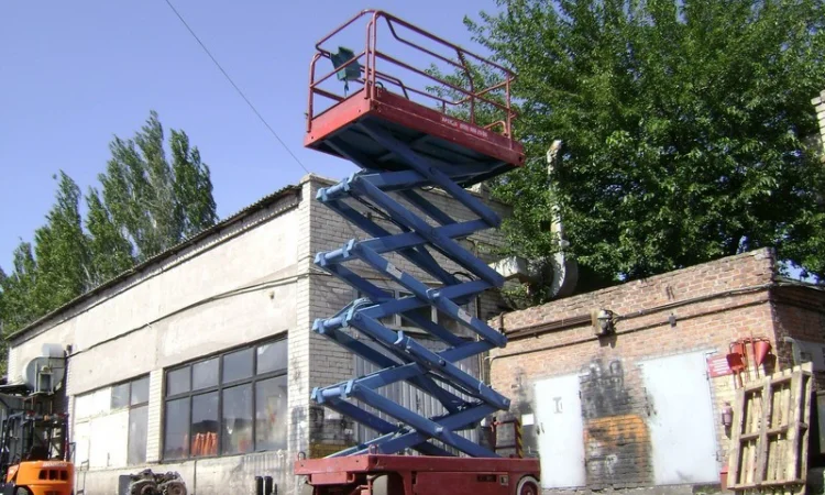 Продам подъемник ножничного типа б/у UpRight X32N Акция - фото № 3