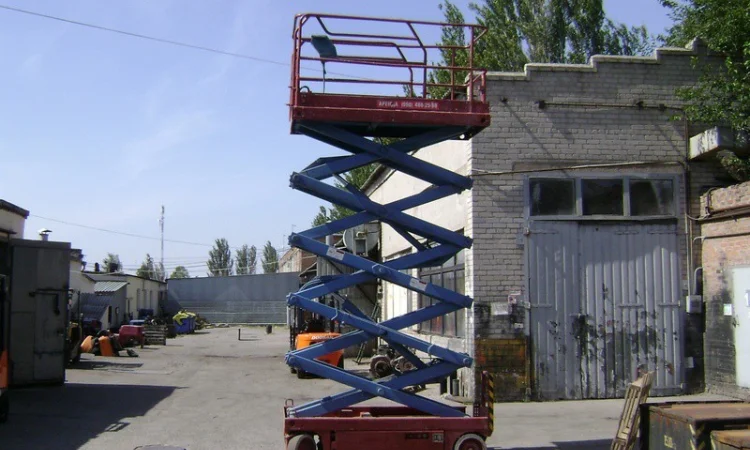 Продам подъемник ножничного типа б/у UpRight X32N Акция - фото № 4