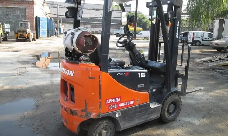 Продам газовый автопогрузчик б/у Doosan G15S-5 - фото № 2