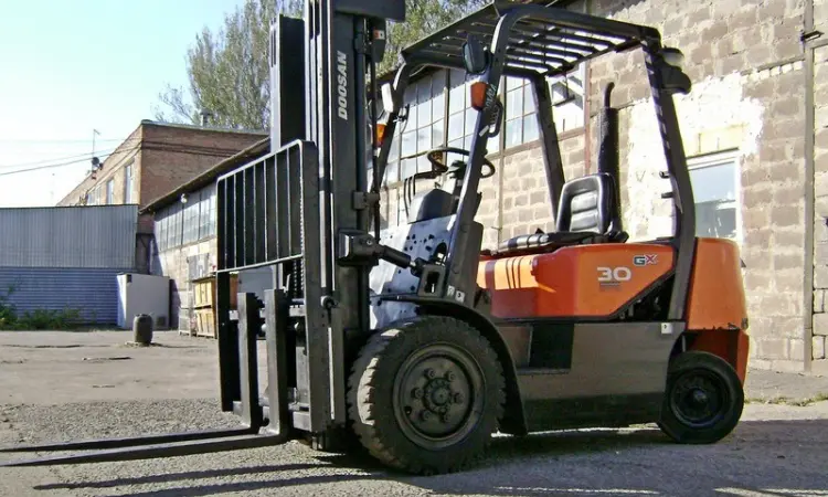 Аренда погрузчик дизель б/у Doosan D30G - фото № 4
