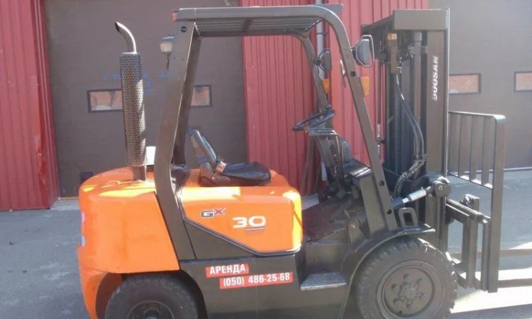 Погрузчик вилочный в аренду в Полтаве - фото № 2