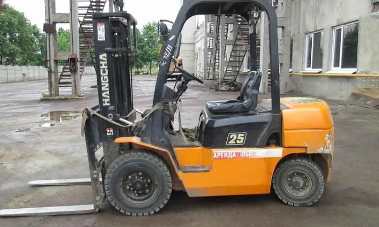 Продам автопогрузчик дизель б/у HС CPCD25N-RG5 - фото № 1