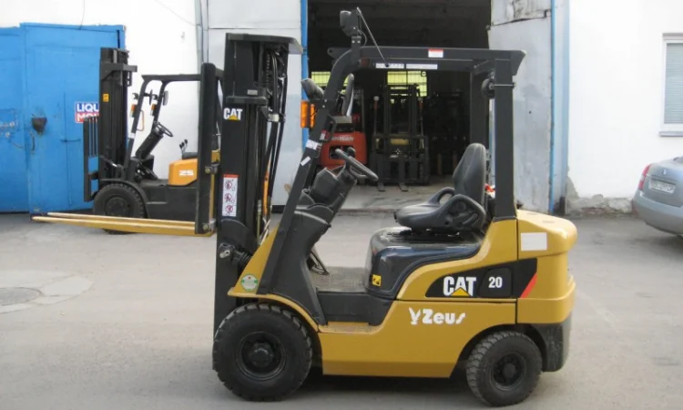 Продам погрузчик вилочный Caterpillar DP20CNT. Супер акция - фото № 4
